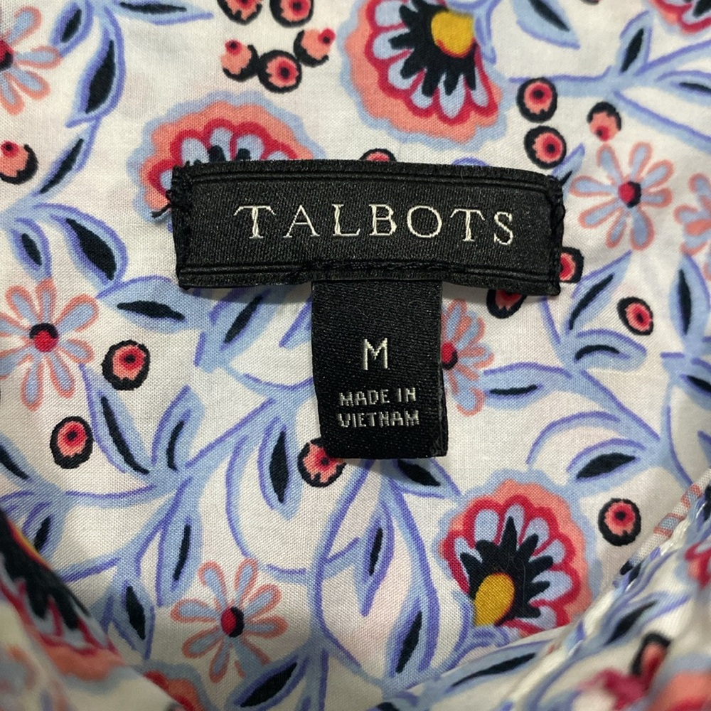 Beautiful floral print, button front, long sleeve shirt, Talbots, Women’s size M - Picture 8 of 9